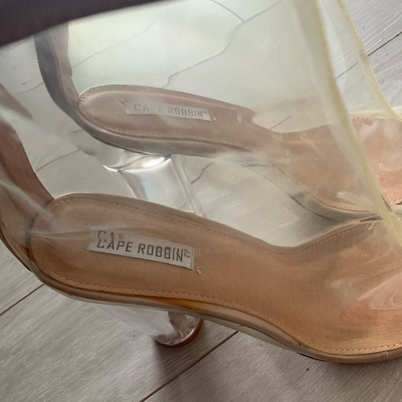 Cape Robbin Heel Boots - Picture 2 of 3